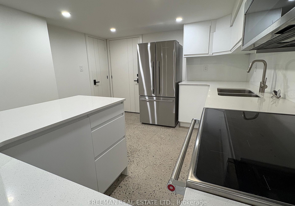 534-clinton-street-toronto-ontario-c12335378