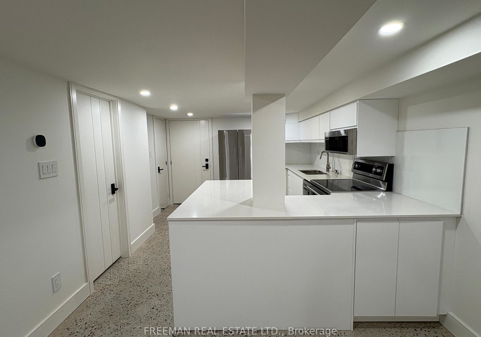 534-clinton-street-toronto-ontario-c12335378
