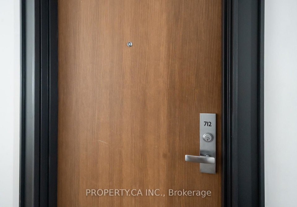 783-bathurst-street-toronto-ontario-c12335414