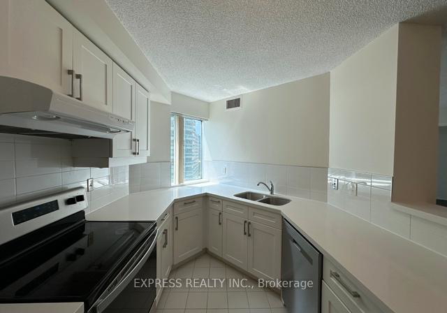 10-yonge-street-toronto-ontario-c12335424