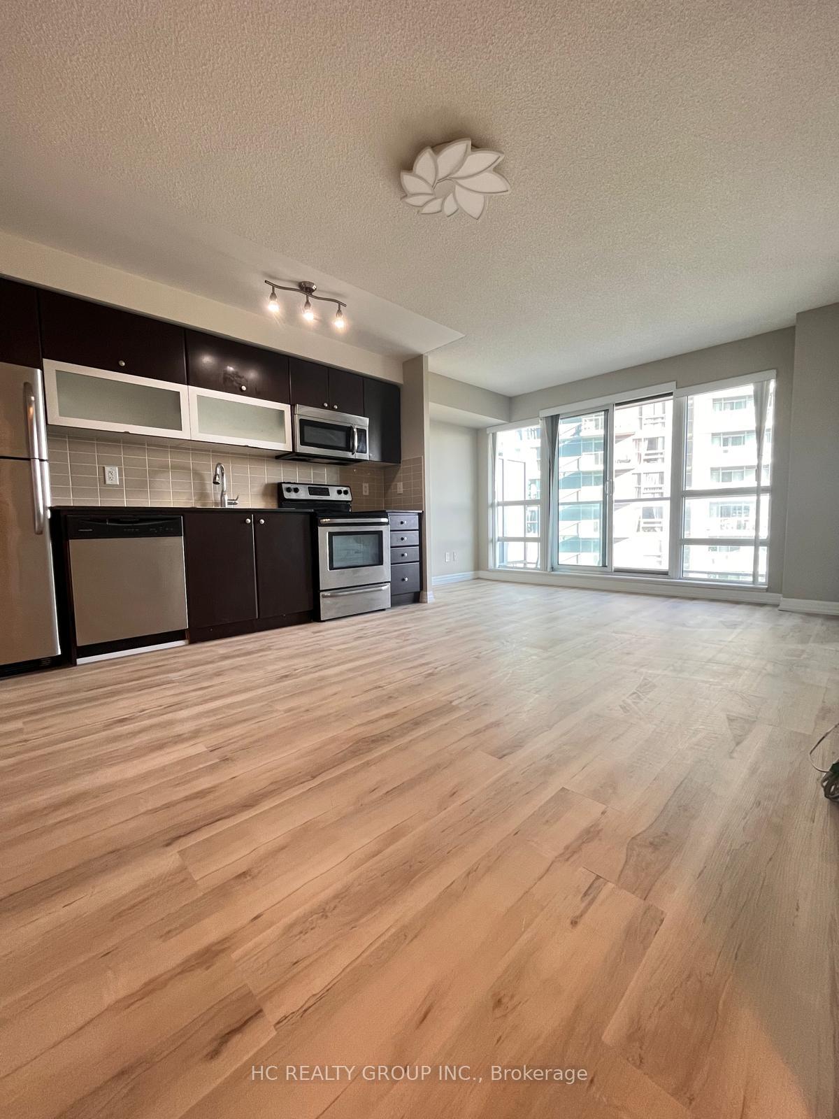 2015-sheppard-avenue-north-york-ontario-c12335442