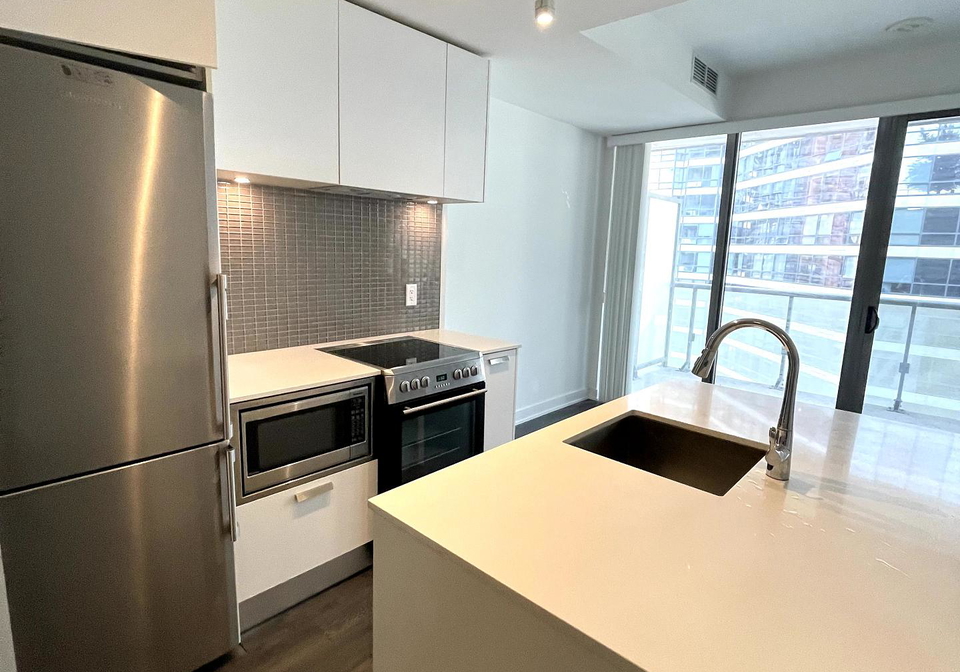 57-st-joseph-street-toronto-ontario-c12335471