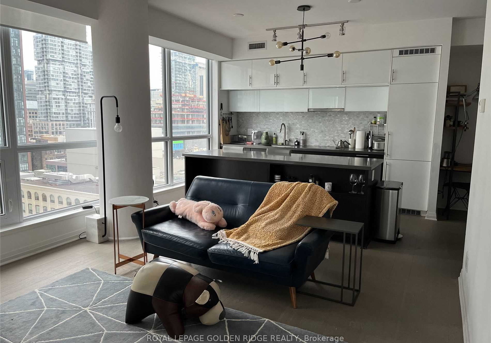 8-mercer-street-toronto-ontario-c12335546