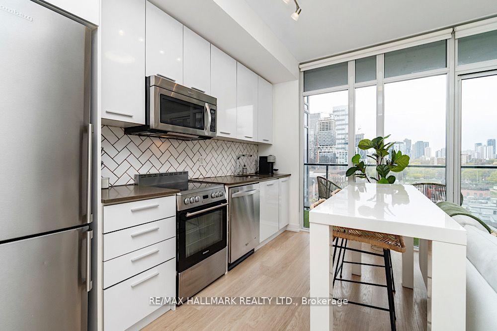 105-george-street-toronto-ontario-c12335577
