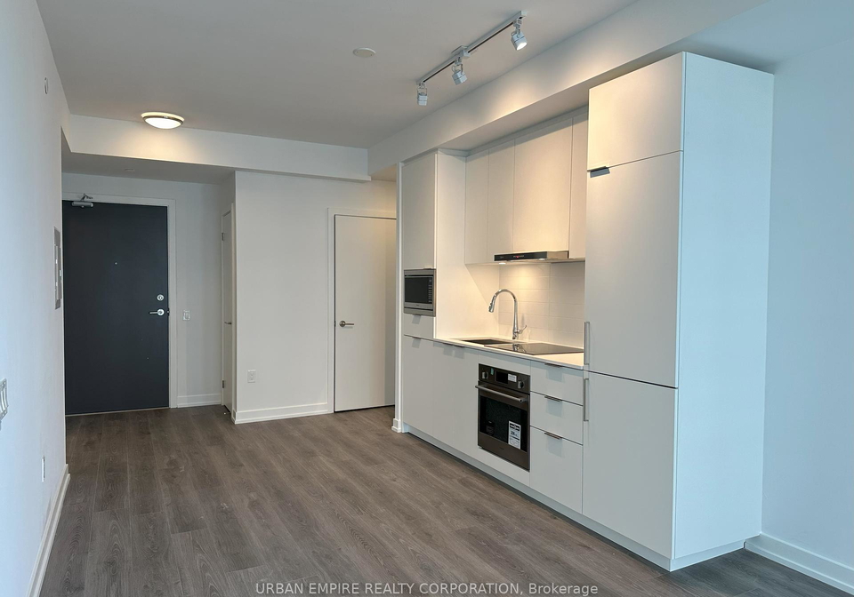 7-golden-lion-heights-north-york-ontario-c12335597