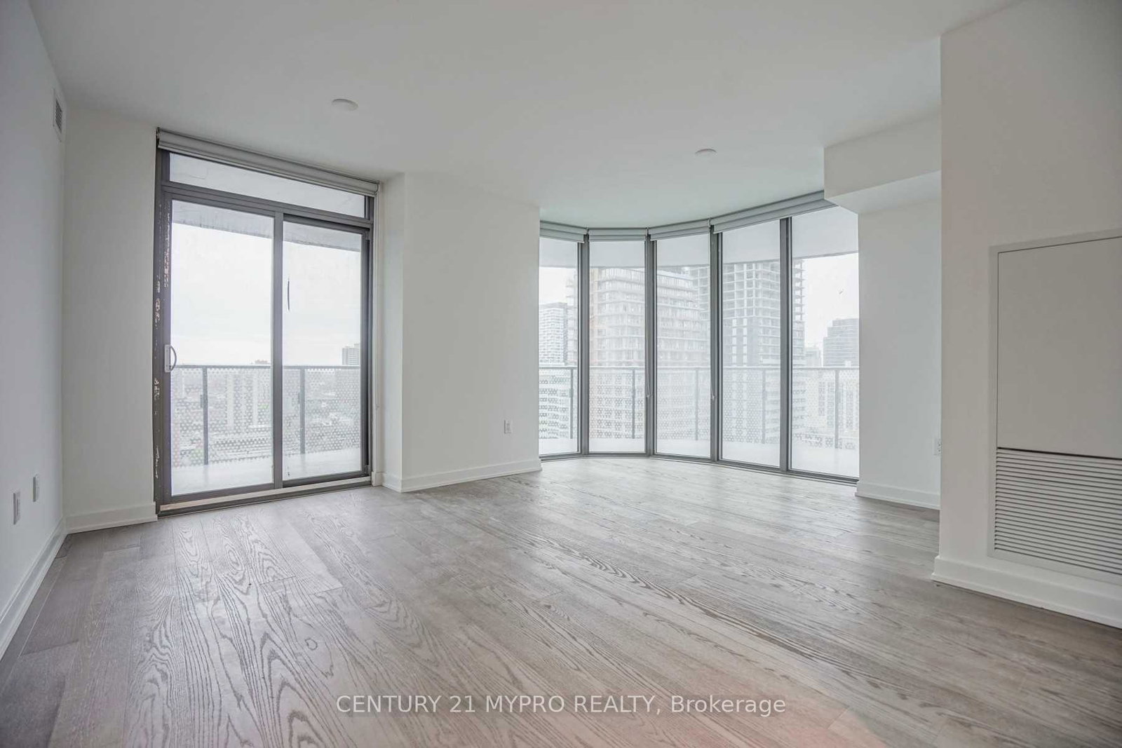 11-wellesley-street-w-toronto-ontario-c12335600