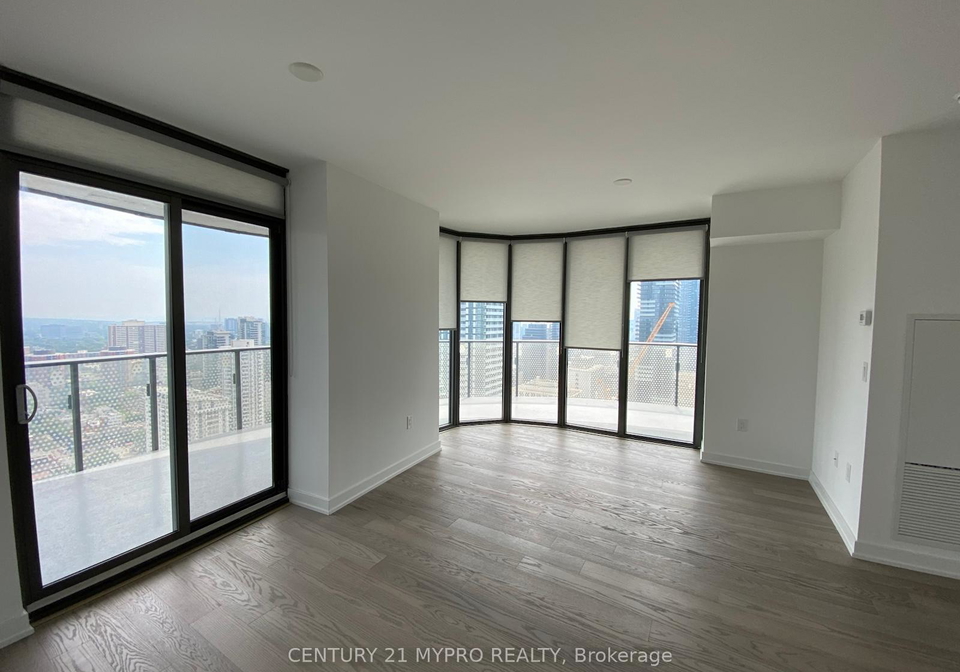 11-wellesley-street-w-toronto-ontario-c12335600
