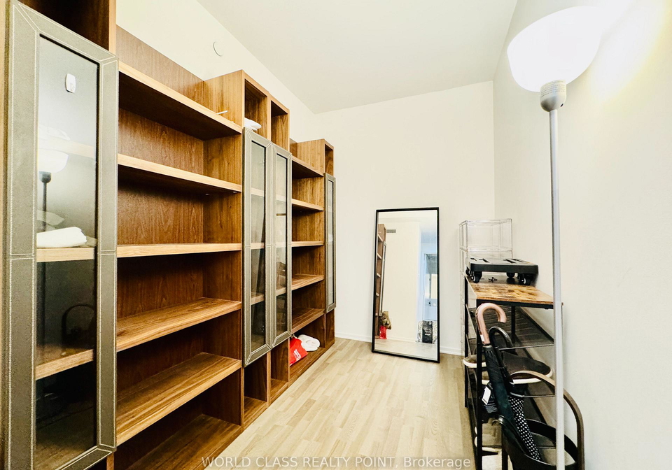 1-bloor-street-e-toronto-ontario-c12335636