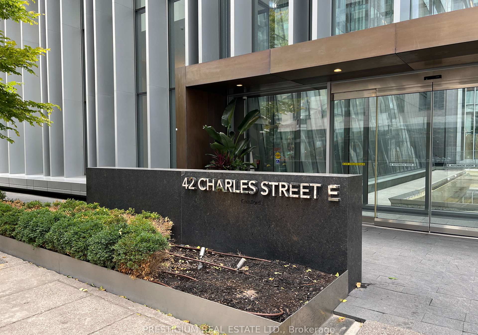 42-charles-street-e-toronto-ontario-c12335655