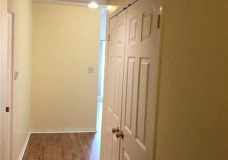 889-bay-street-toronto-ontario-c12335665