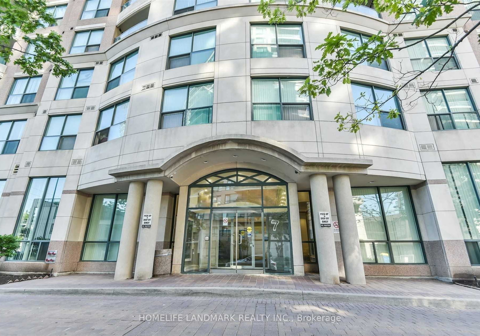 7-lorraine-drive-toronto-ontario-c12335670