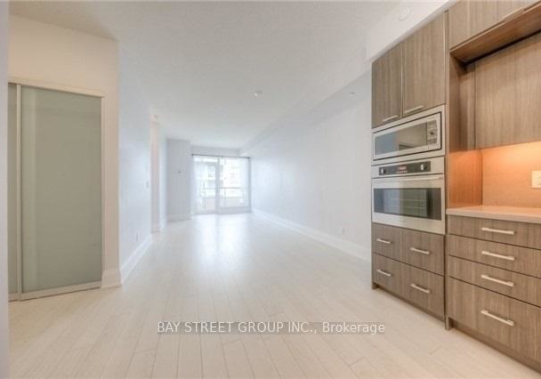 120-harrison-garden-boulevard-north-york-ontario-c12335748