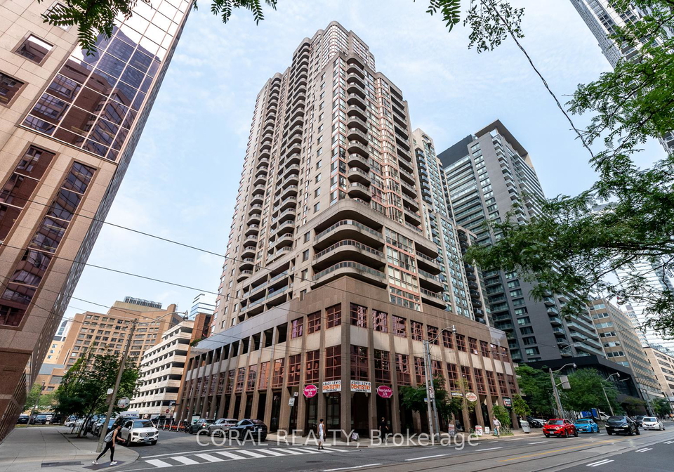 736-bay-street-toronto-ontario-c12335756