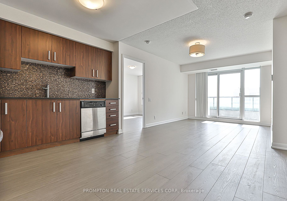 17-anndale-drive-north-york-ontario-c12335768