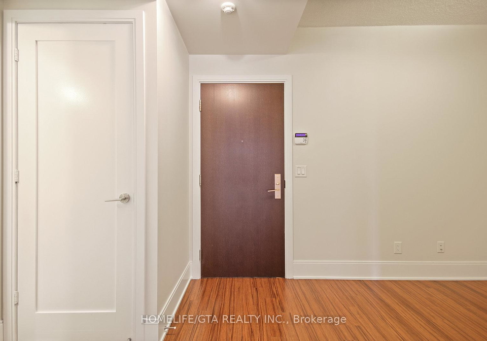 25-broadway-avenue-toronto-ontario-c12335783