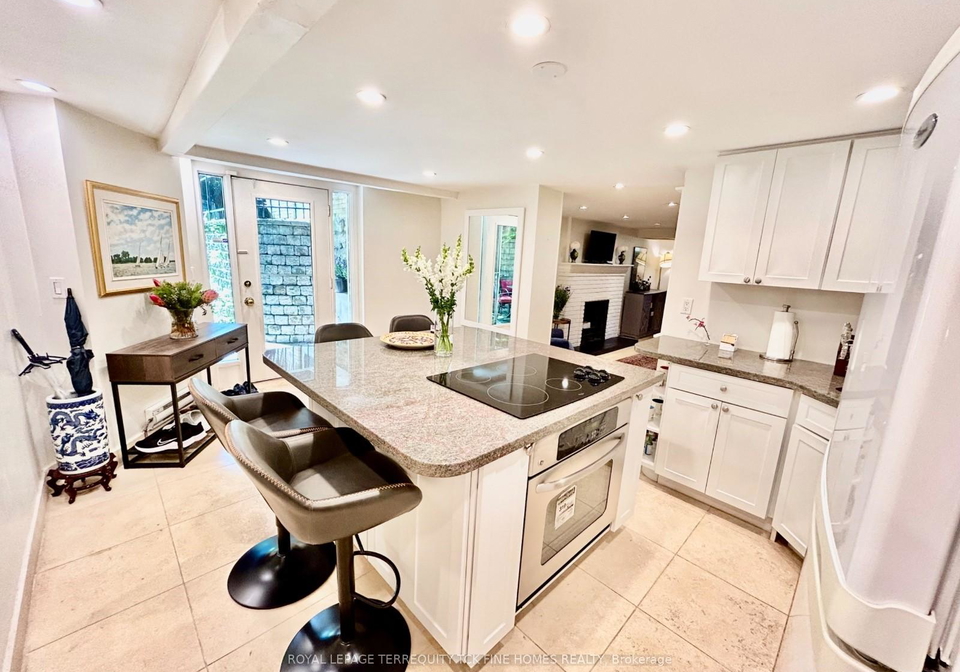 171-roxborough-street-e-toronto-ontario-c12335809