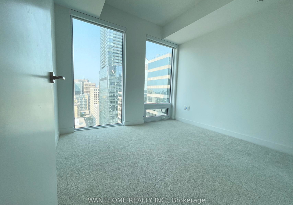 238-simcoe-street-toronto-ontario-c12335890