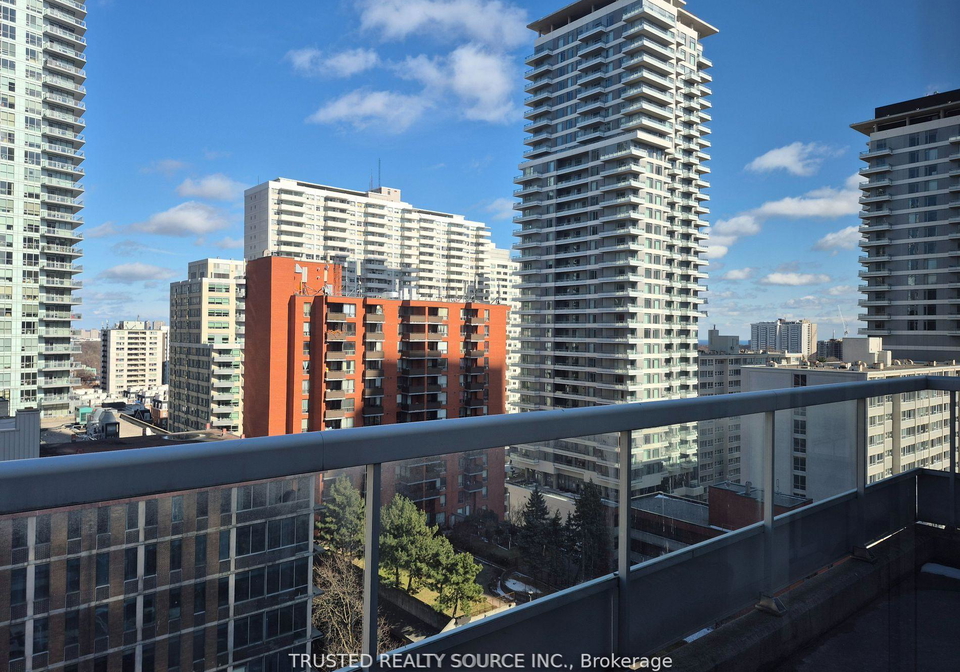 43-eglinton-avenue-e-toronto-ontario-c12335903