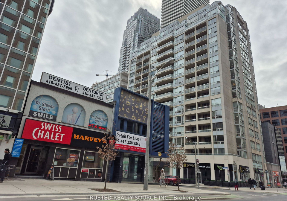 43-eglinton-avenue-e-toronto-ontario-c12335903