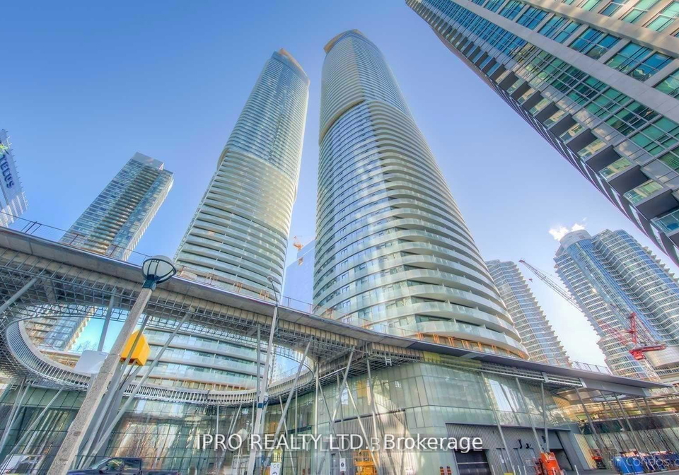 14-york-street-toronto-ontario-c12335925