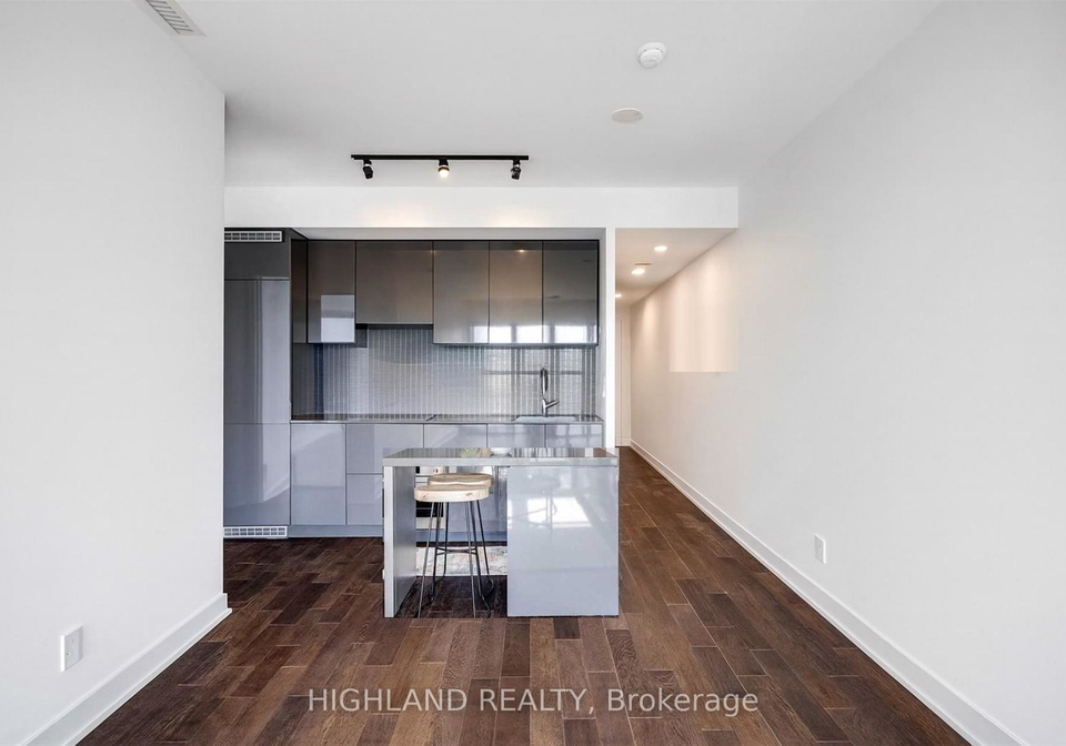 7-grenville-street-toronto-ontario-c12336163