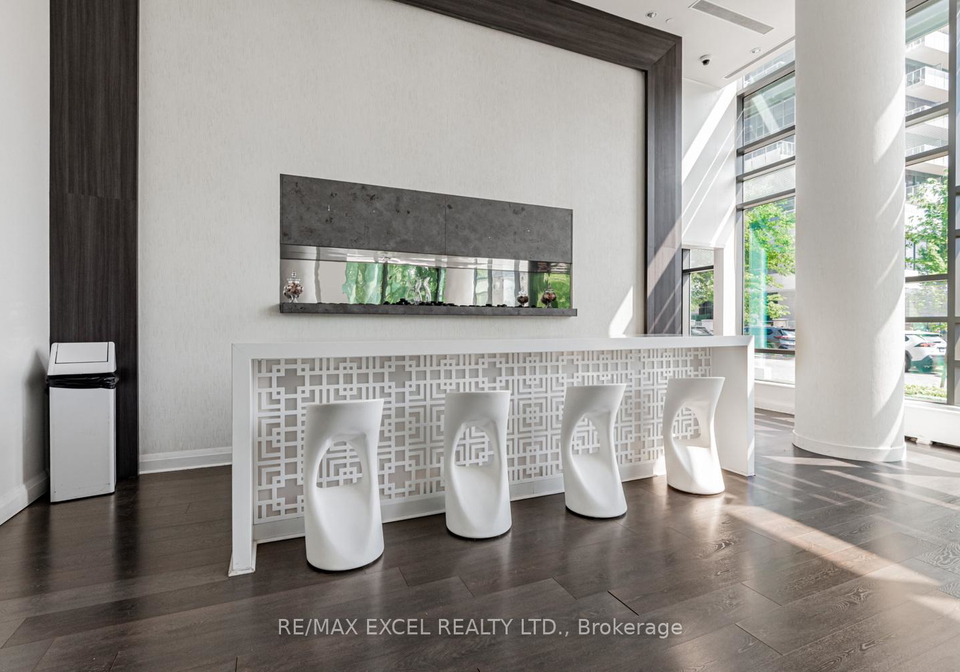 68-canterbury-place-toronto-ontario-c12336216