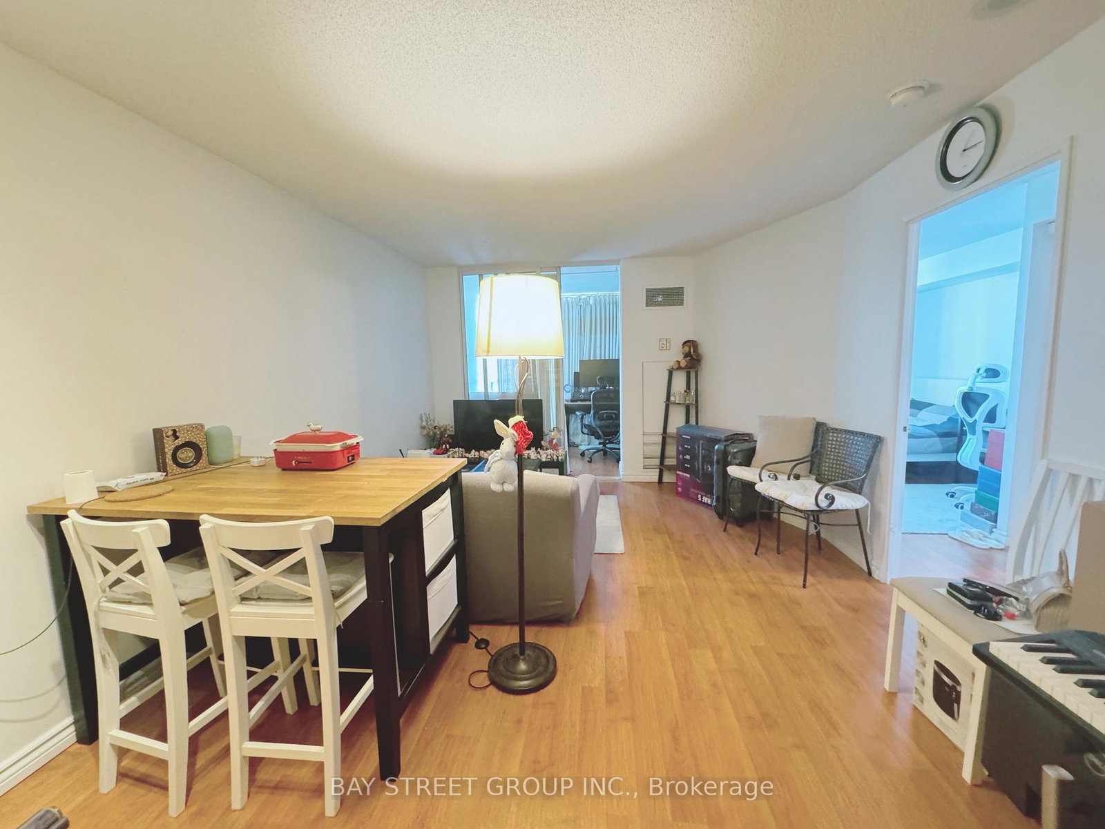 24-wellesley-street-w-toronto-ontario-c12336267