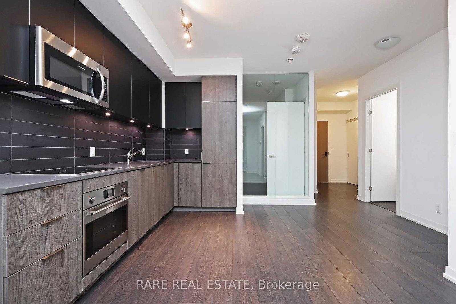223-st-clair-avenue-w-toronto-ontario-c12336357