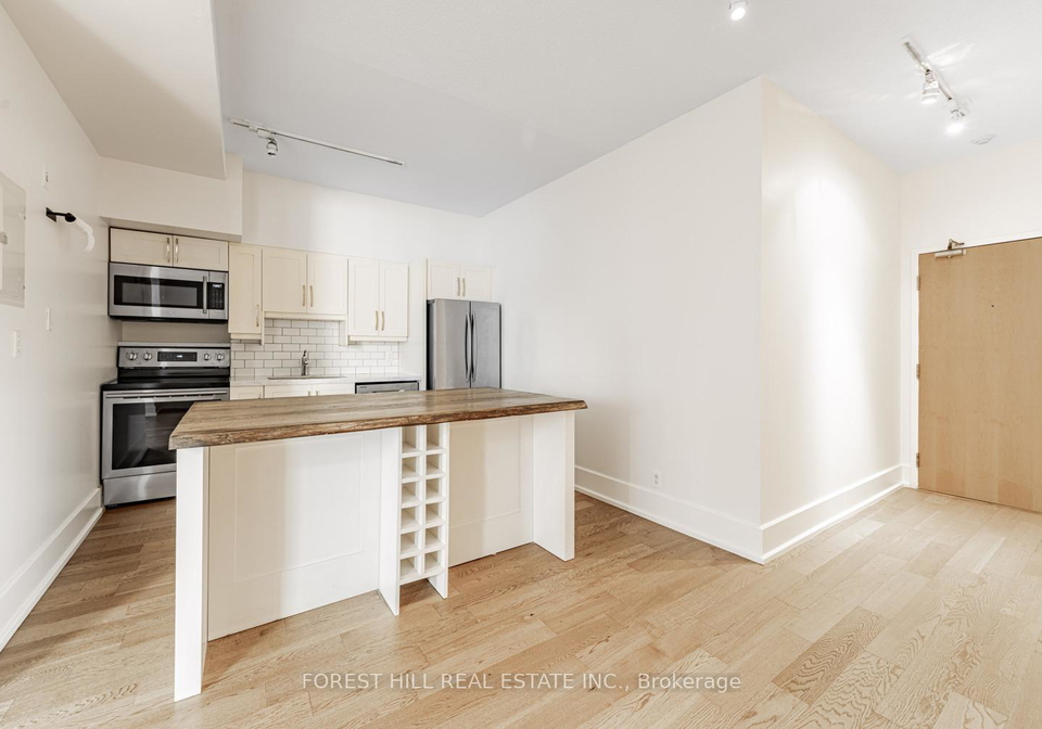 50-camden-street-toronto-ontario-c12336422
