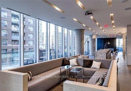 15-grenville-street-toronto-ontario-c12336534
