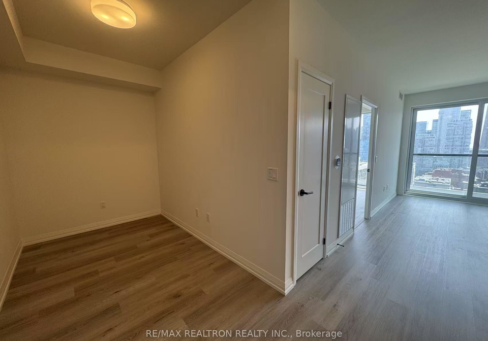 280-dundas-street-w-toronto-ontario-c12336545