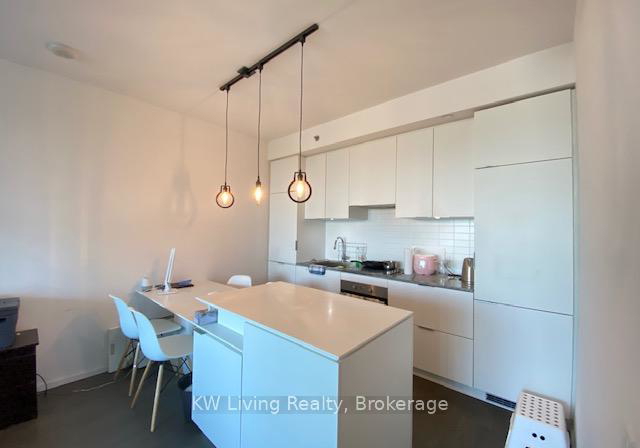 5-st-joseph-street-toronto-ontario-c12336576