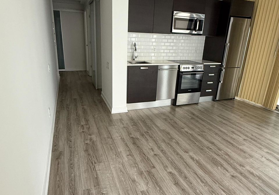 42-charles-street-e-toronto-ontario-c12336596