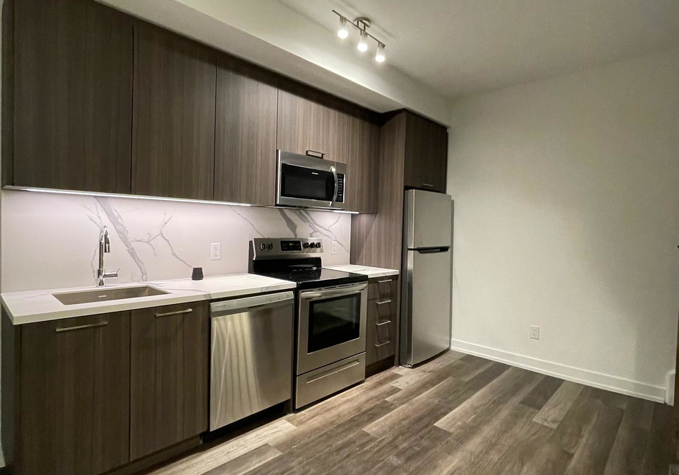 51-winlock-park-north-york-ontario-c12336672