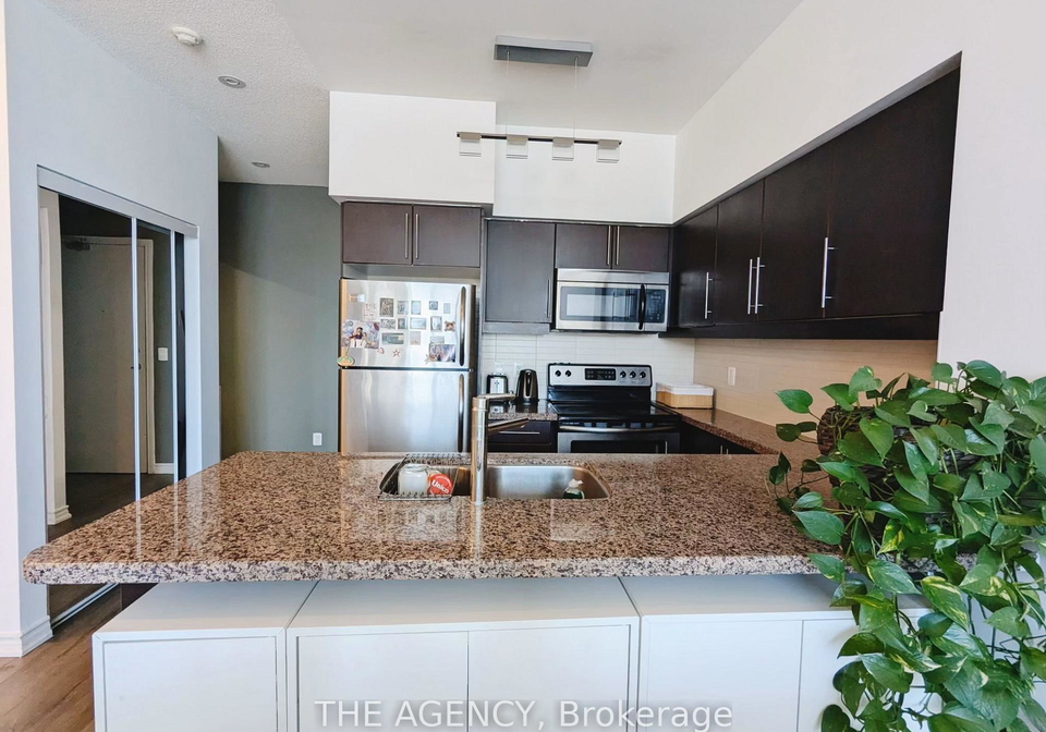 2885-bayview-avenue-north-york-ontario-c12336769