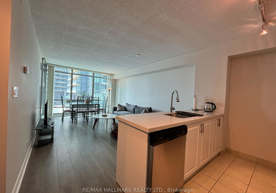 81-navy-wharf-court-toronto-ontario-c12336799