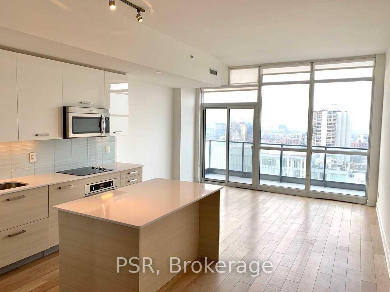 210-simcoe-street-toronto-ontario-c12336848