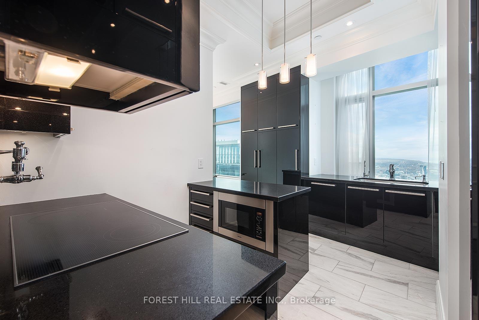 311-bay-street-toronto-ontario-c12336908