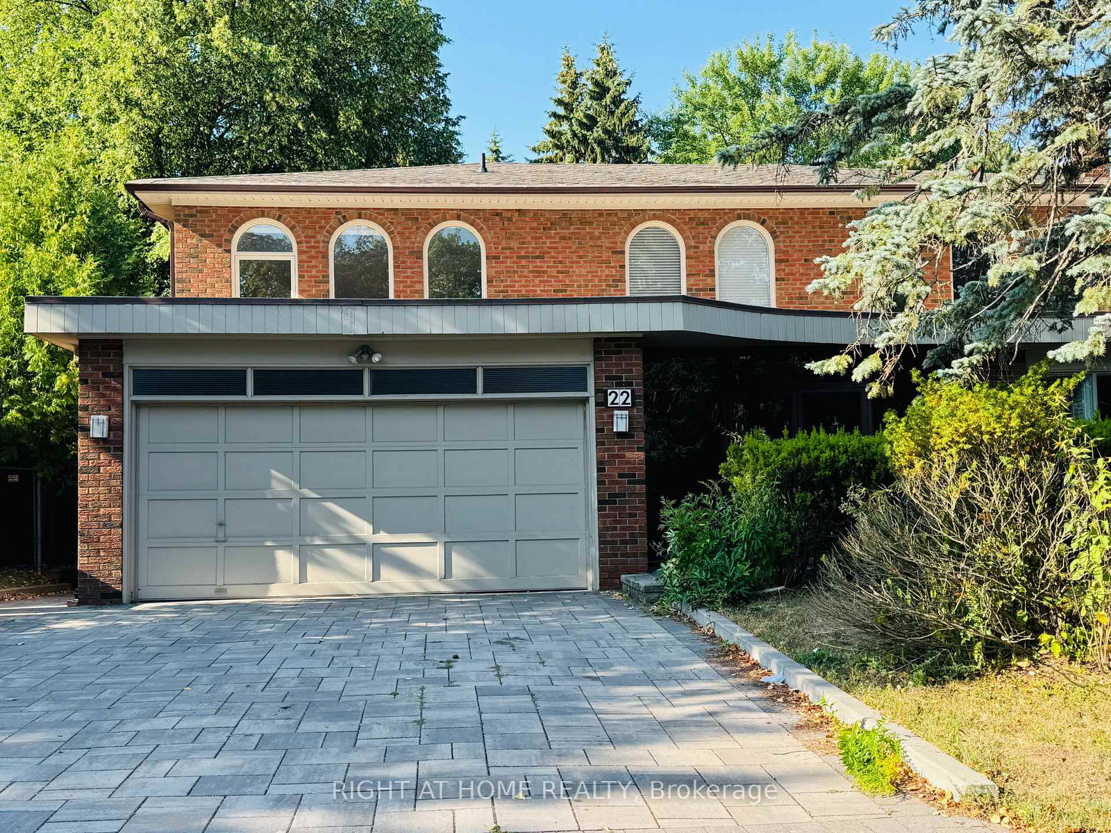22-janus-court-north-york-ontario-c12337015