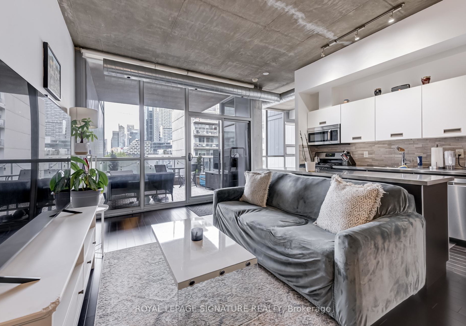 60-bathurst-street-toronto-ontario-c12337323
