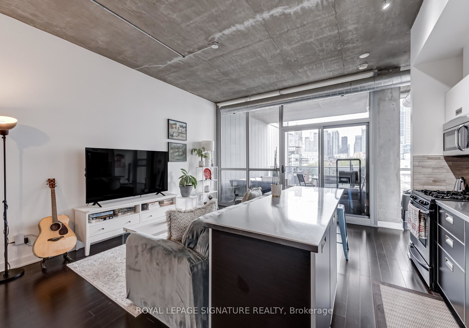 60-bathurst-street-toronto-ontario-c12337323