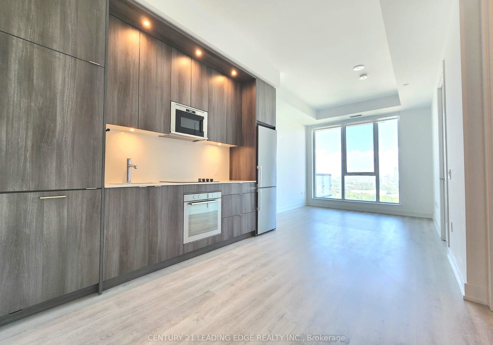 20-inn-on-the-park-drive-north-york-ontario-c12337652