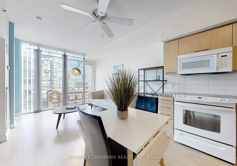 21-nelson-street-toronto-ontario-c12337742