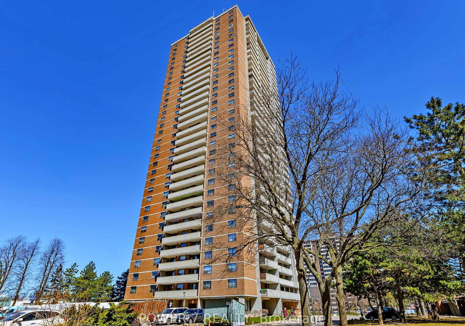 10-tangreen-court-toronto-ontario-c12337817