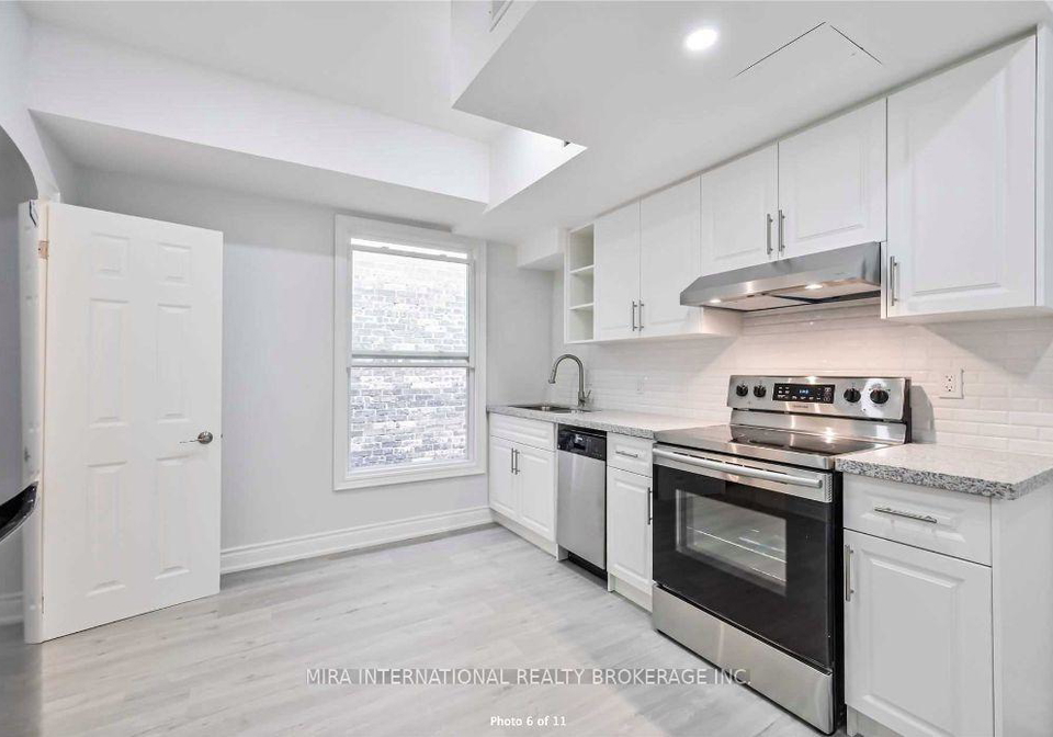 414-dundas-street-e-toronto-ontario-c12337910