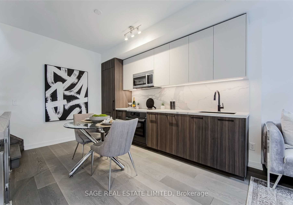 51-winlock-park-north-york-ontario-c12337929