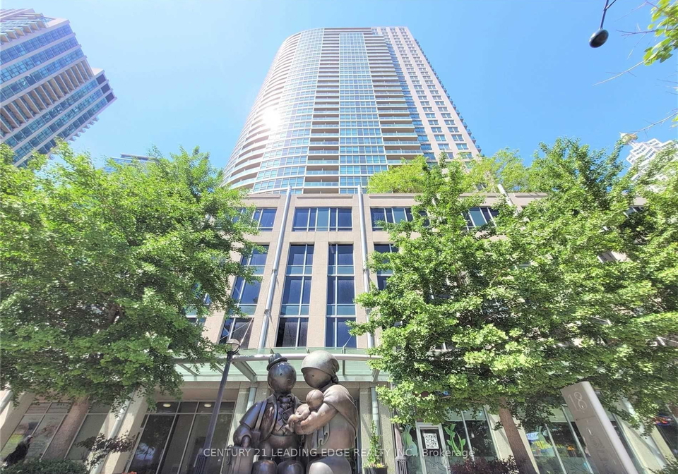 18-yonge-street-toronto-ontario-c12337944