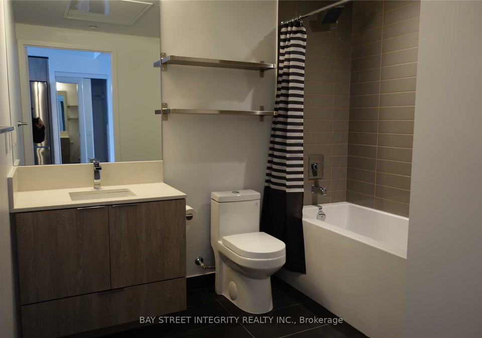 181-dundas-street-toronto-ontario-c12337954