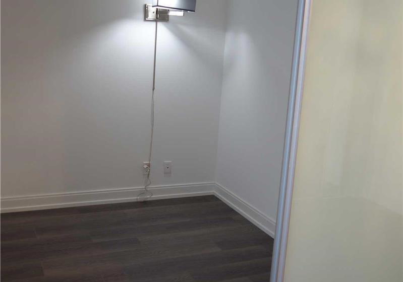 181-dundas-street-toronto-ontario-c12337954