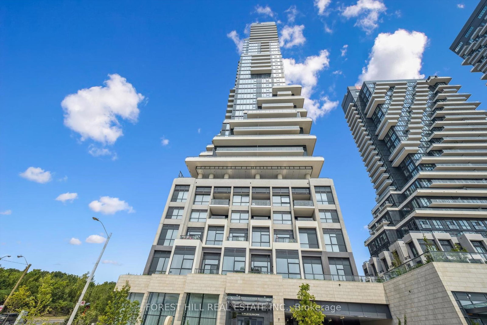 10-inn-on-the-park-drive-north-york-ontario-c12338086